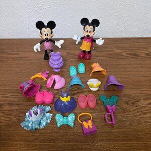 Action Figure 6" Disney Minnie Mouse Lot of 2 w/Multiple Clothing Accessories